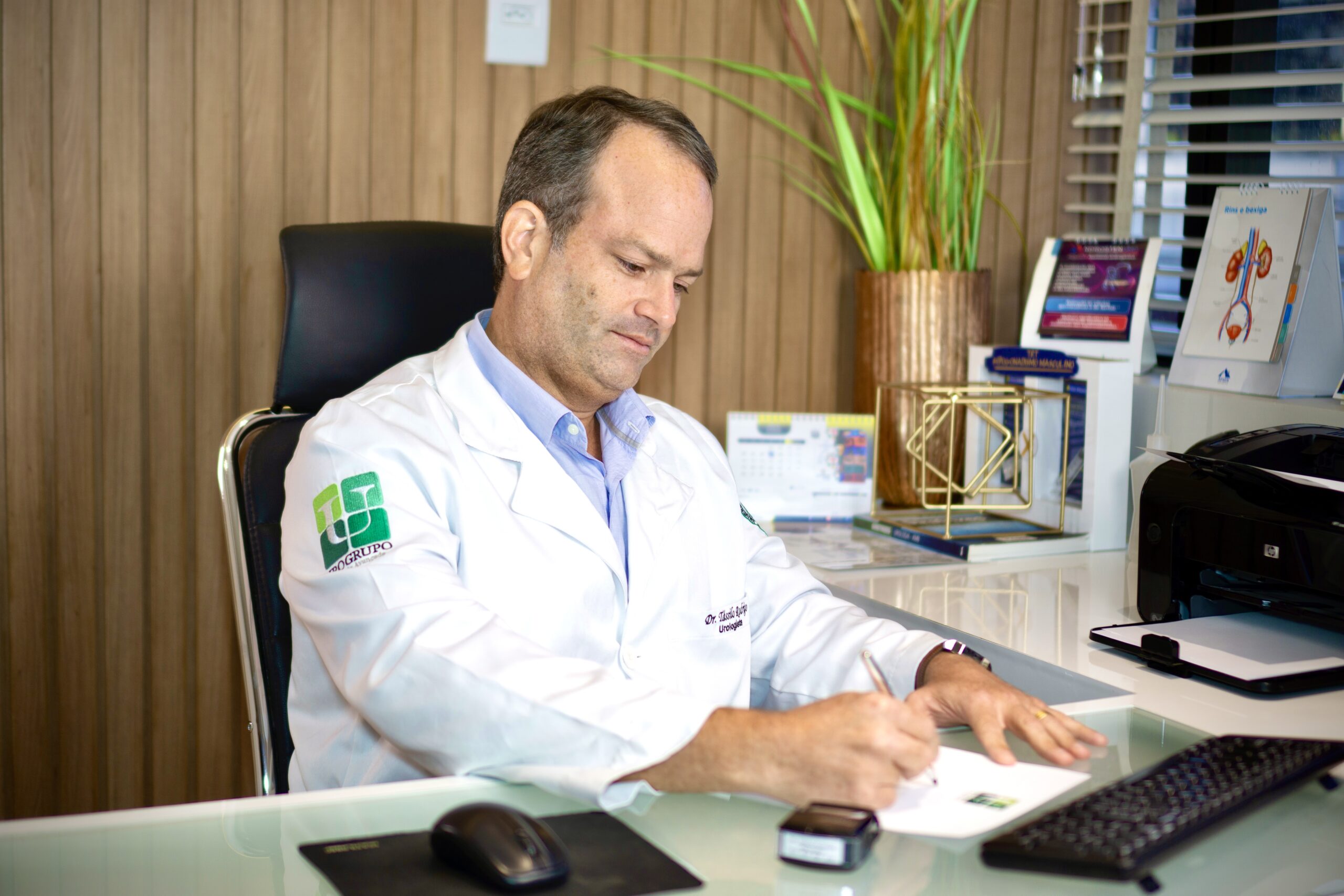 Dr.Tássilo0002